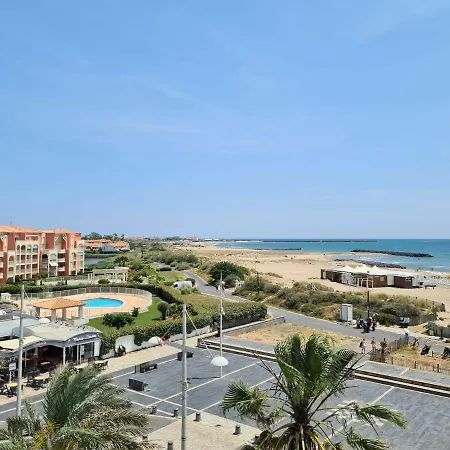 2 Pieces Avec Climatisation Et Parking A 50m De La Au Cap D'agde - Fr-1-249-396 * Agde
